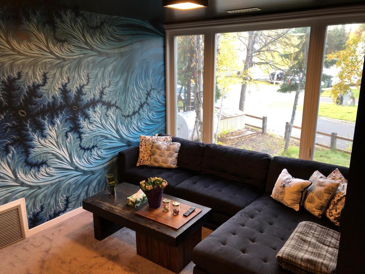 好丘。Hacho House Bed & Breakfast Йелоунайф Екстериор снимка