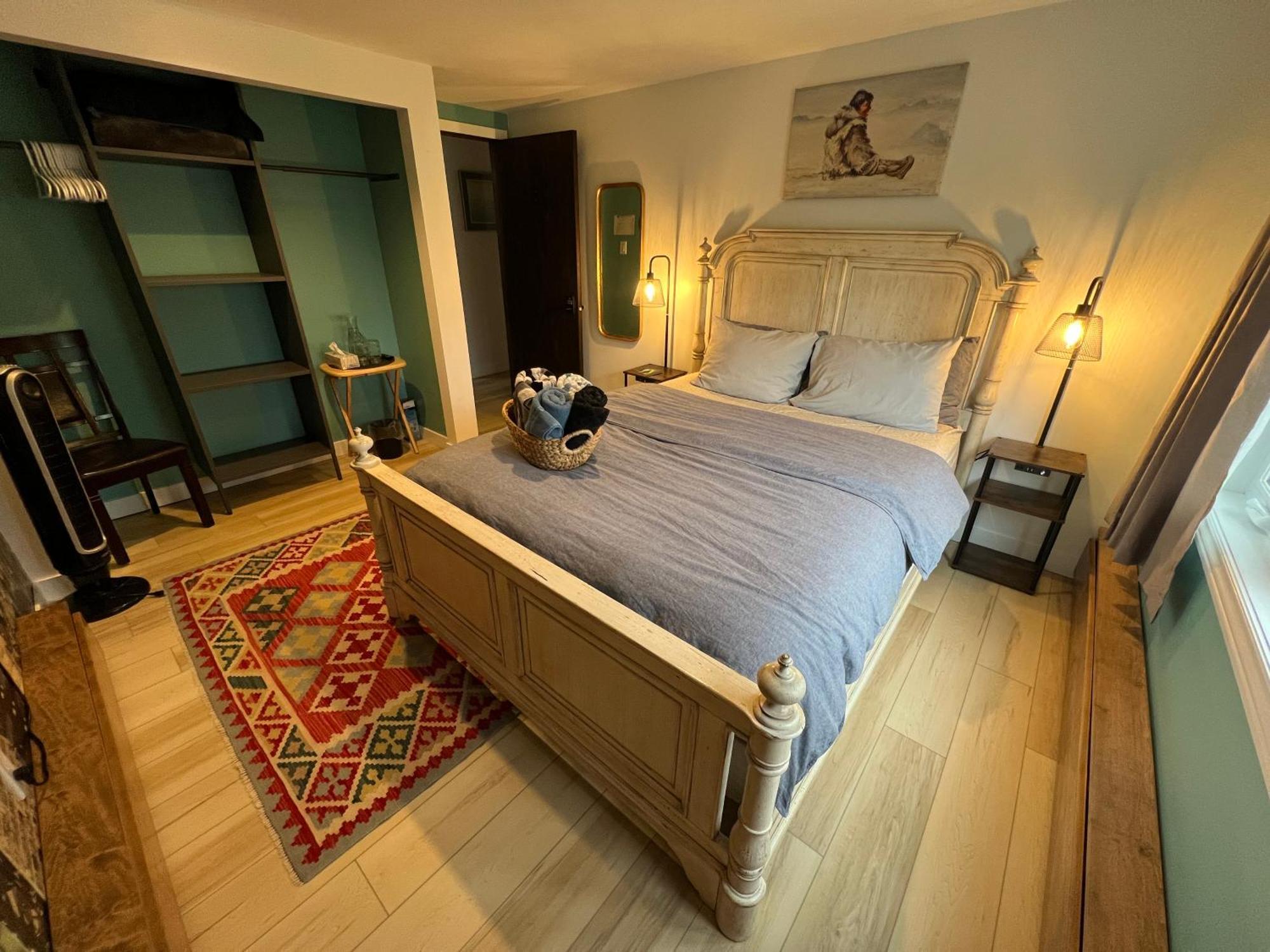 好丘。Hacho House Bed & Breakfast Йелоунайф Екстериор снимка